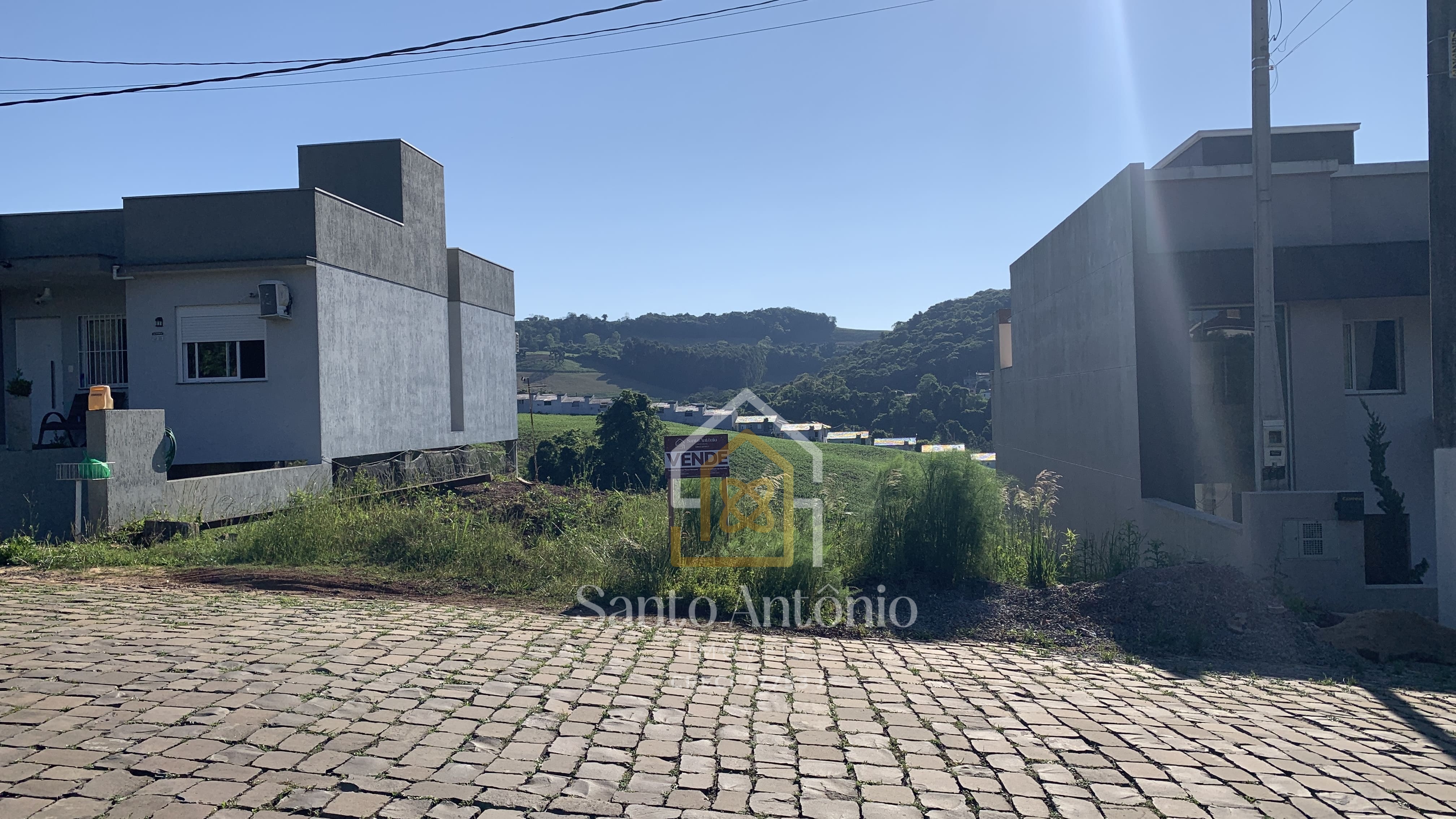 Terreno residencial à venda - Bairro Santin Lot. Santa Rita