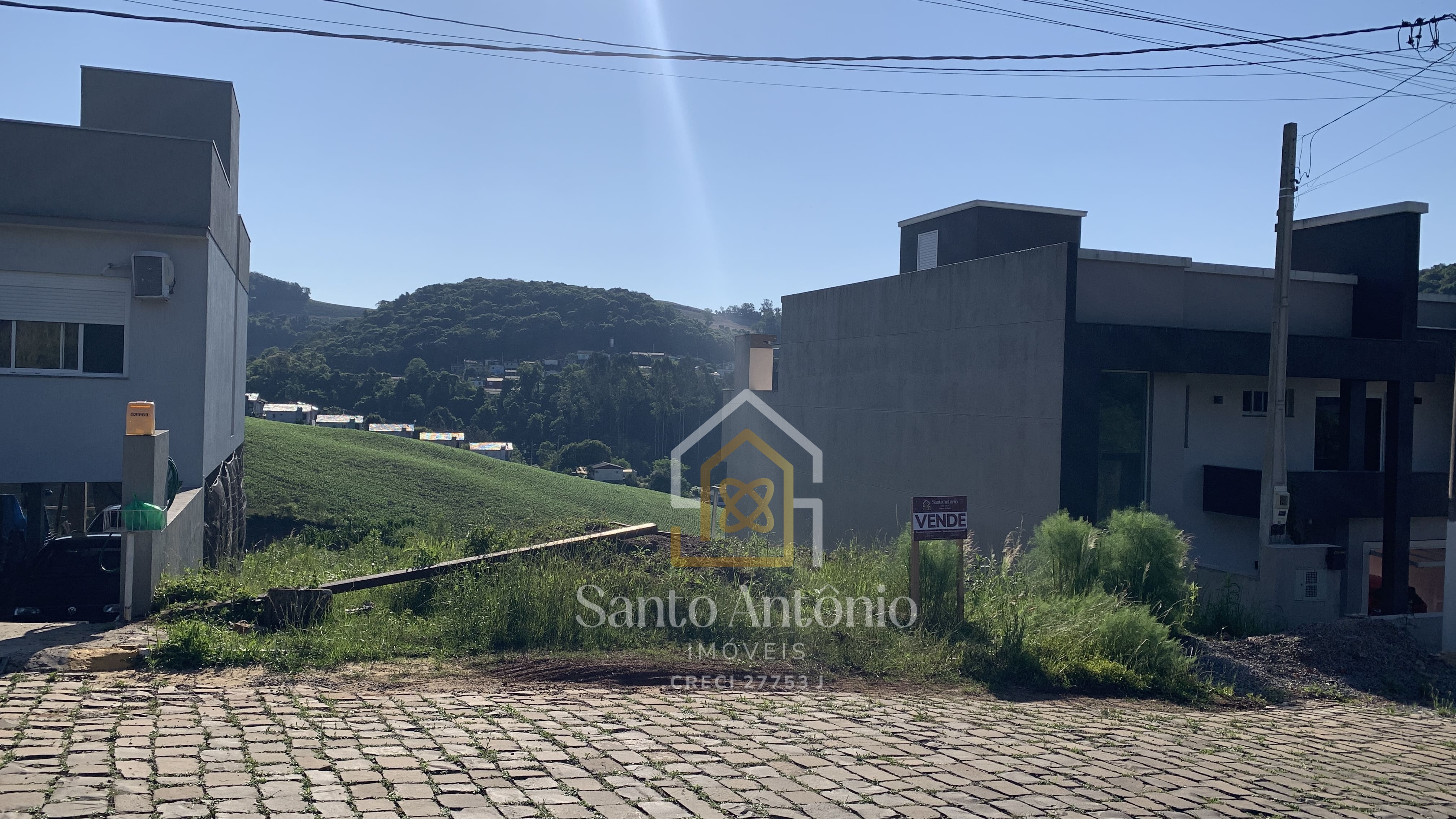 Terreno residencial à venda - Bairro Santin Lot. Santa Rita