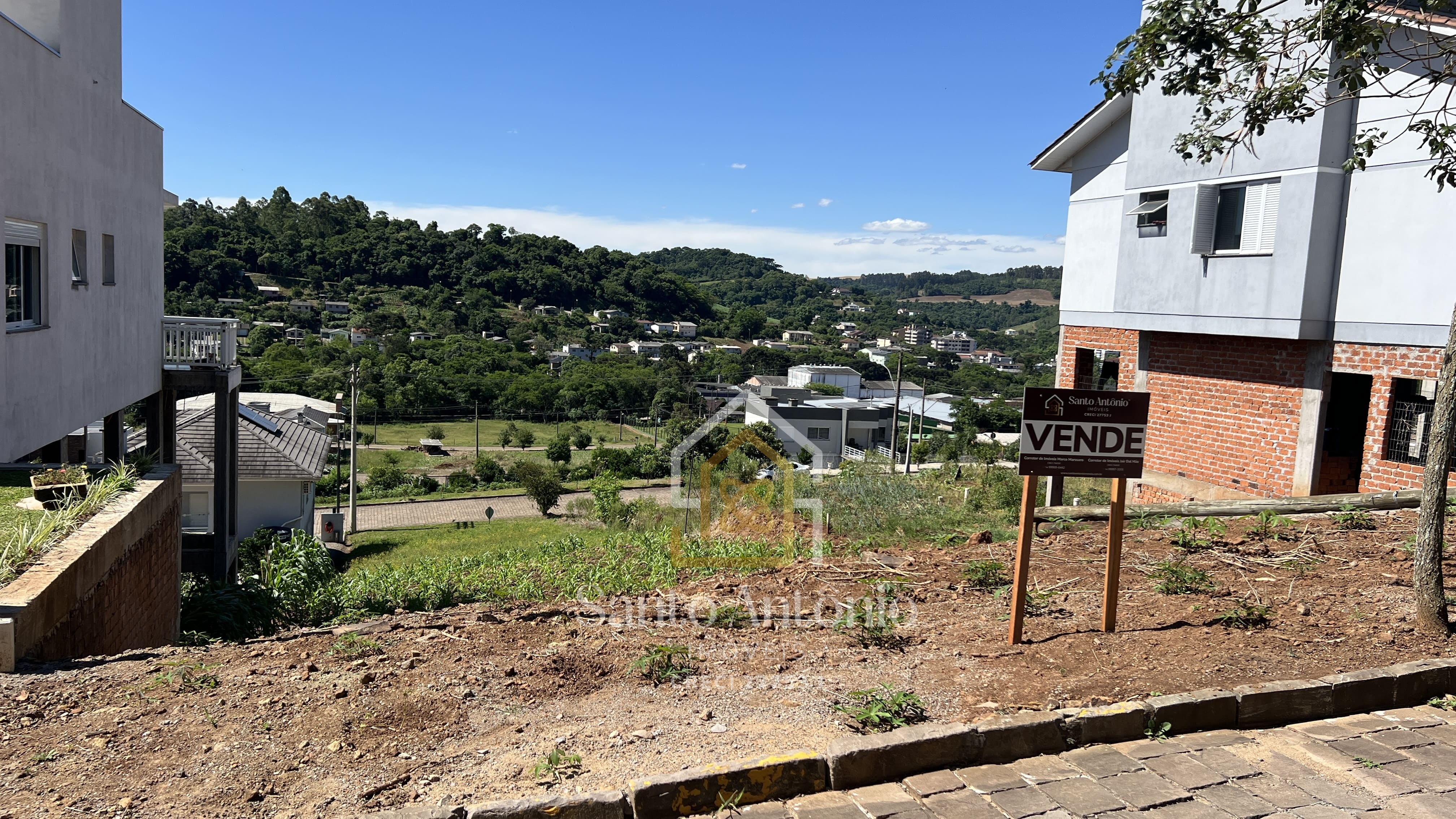 Terreno Residencial - Bairro Santin