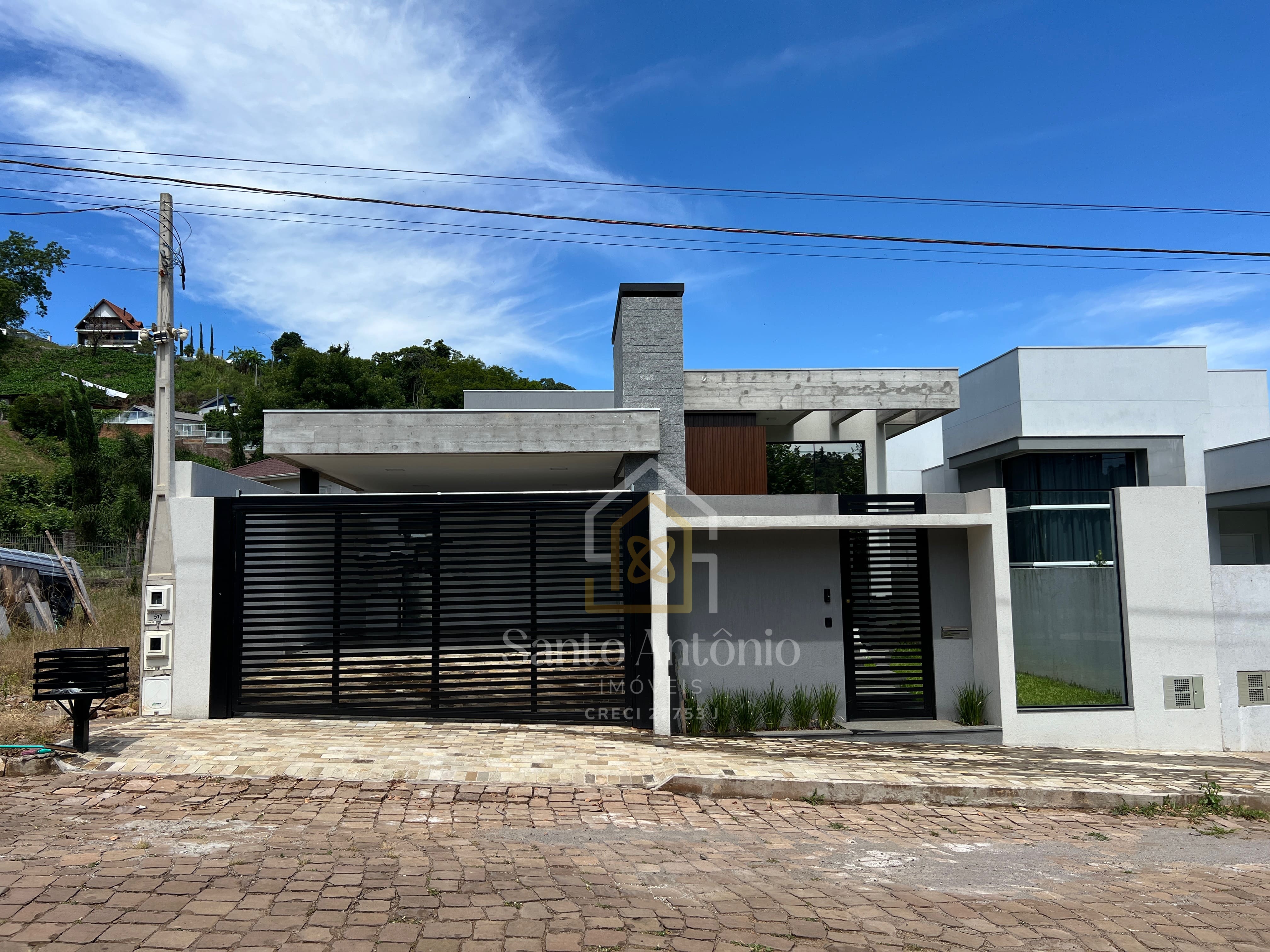 Casa à venda - Bairro Planalto