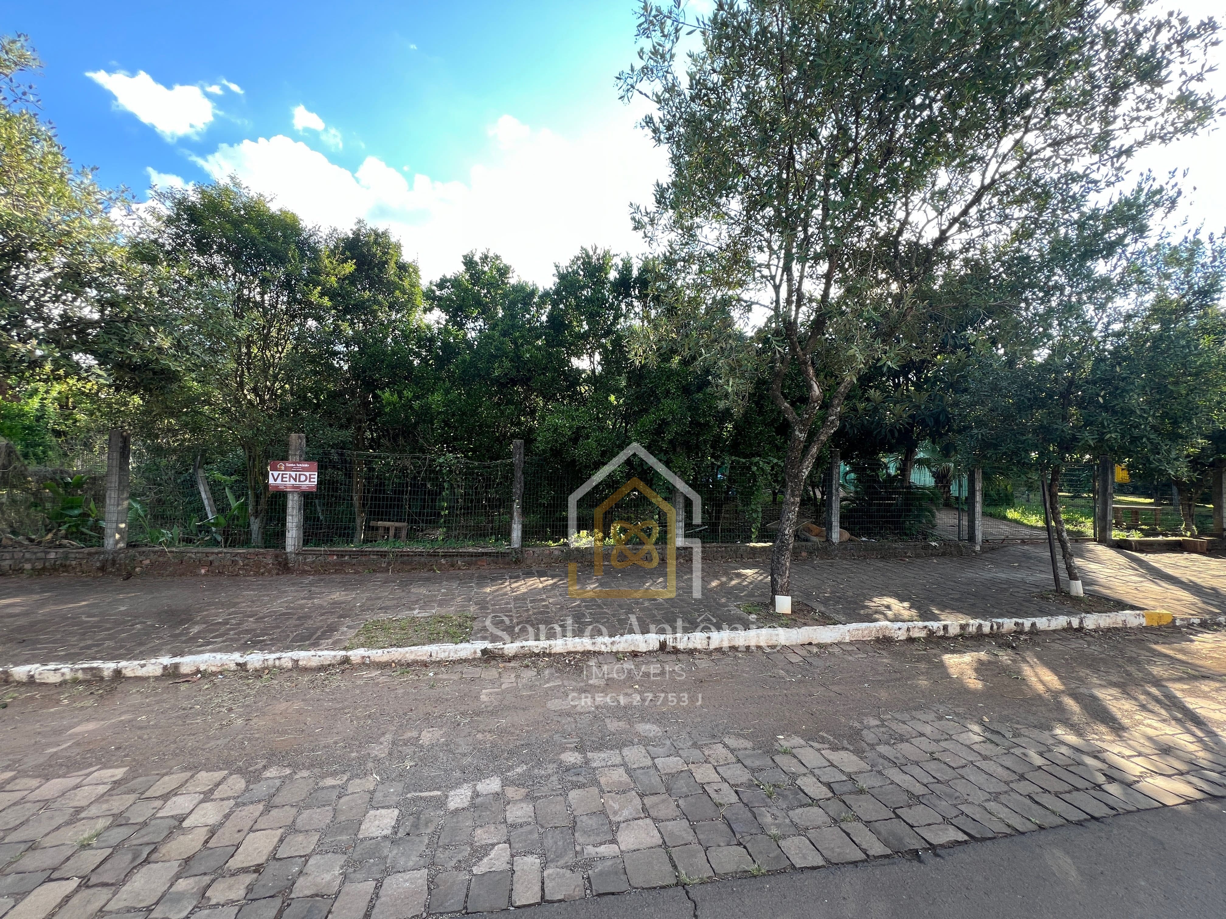 Terreno residencial  com casa à venda - Bairro Gramadinho
